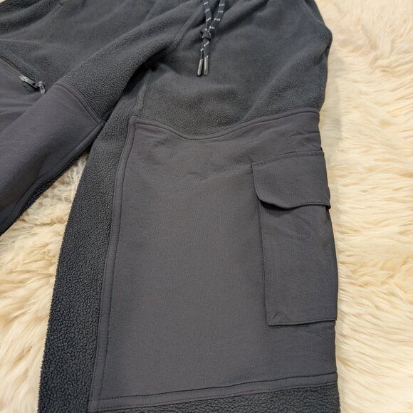 lululemon Women's Black Sherpa Utility Cargo Hiking Joggers - Picture 2 of 8